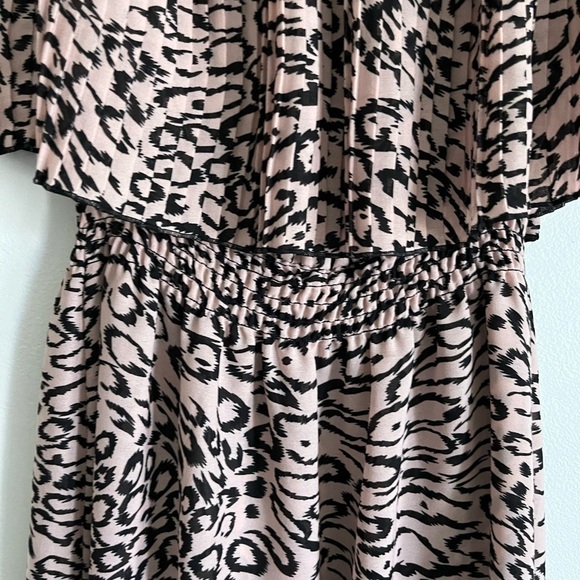 Parker Strapless Pink Leopard Print Pleated Summer Beachy Mini dress - Picture 9 of 10